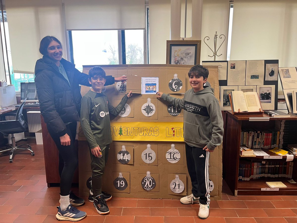 Se acercan las Navidades y en nuestra biblioteca disfrutamos de nuestro calendario literario de Adviento 😍📖🎍🎄