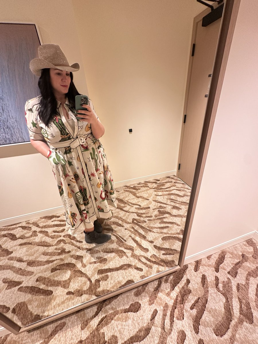 Chey Cab tweet media