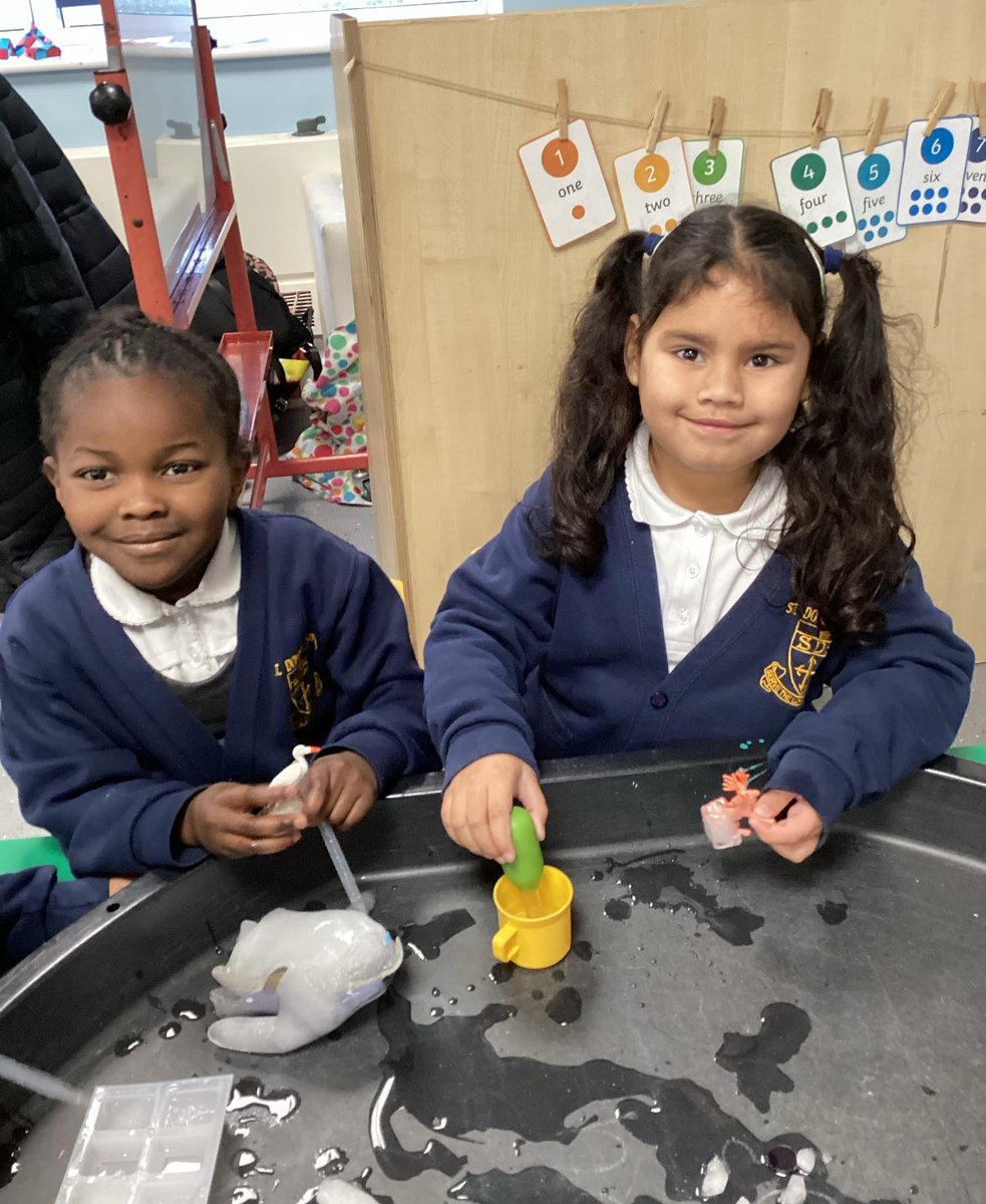 StDomSavioRC's tweet image. After learning about Shackleton, EYFS spent time exploring ice! They enjoyed seeing the different states of solid and liquid and using the pipettes to pick up the water! #EYFS #EYFSScience