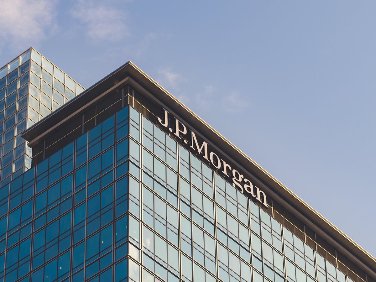 LATEST: 📈 Analysts at JPMorgan say Bitcoin could reach $170,000 within the  next 6-12 months, based on the assumption that it will trade similarly to  gold.