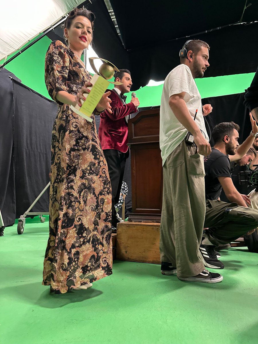 mehmettayanoglu's tweet photo. Bugün vizyonda olan o çok özel filmin setinden bir anı..🙏 Yönetmenimiz Çağan Irmak ile çalışmak büyük bir onurdu🙏🏻 
​#AdileFilm
#ÇağanIrmak https://t.co/peJEil9n6R