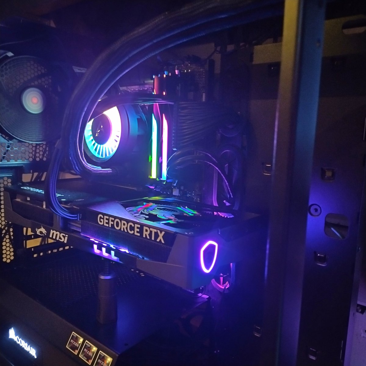 TraininggroundX's tweet image. no thanx #R7950X #RTX5080 #64gbRAM