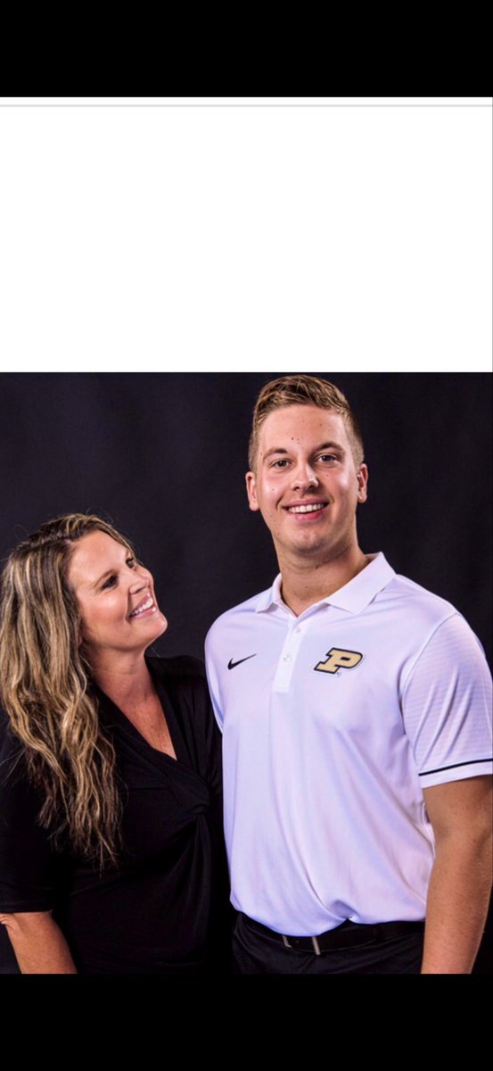 BrohmJennifer's tweet photo. Happy Birthday @Brohm_Brady 
my favorite picture of us 💕
8 schools / 5 states - 
the BEST is yet to come ! https://t.co/T2PY4FDYxI