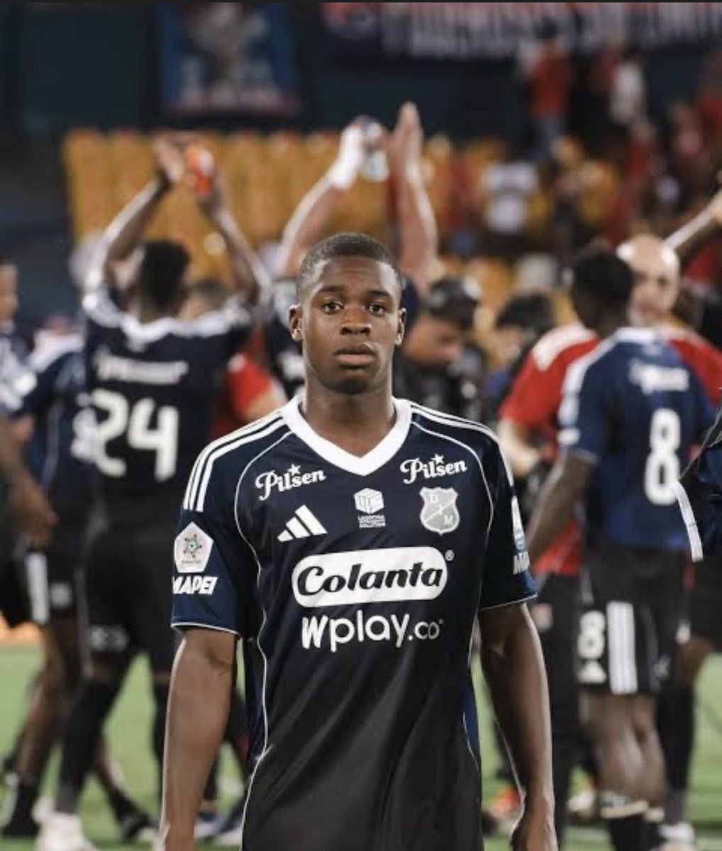 Sebastián tweet media