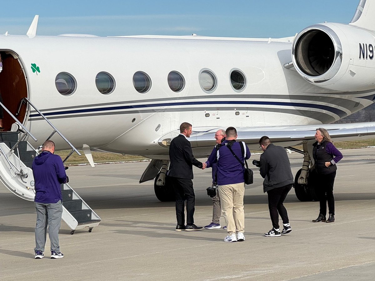Manhattan,KS Airport tweet media