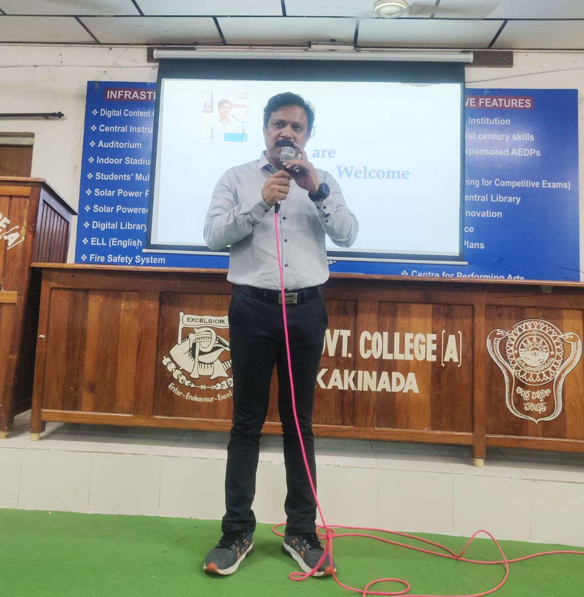 prgcofficial's tweet photo. Faculty Forum conducted a successful meeting on Innovative Pedagogical Tools today. Online & offline teaching strategies were discussed. Grateful to Principal Dr. K. Anjaneyulu garu and all faculty for their active participation.
#FacultyForum #InnovativeTeaching https://t.co/U5iD54Ok0j