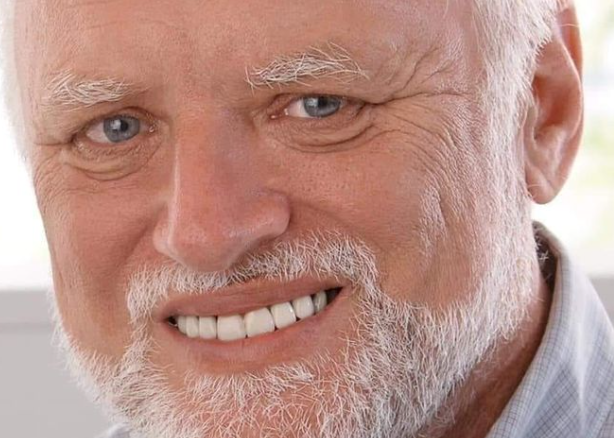 ZenIsac's tweet image. A vontade de tatuar uma coroa na mão vem pelo menos uma vez ao dia