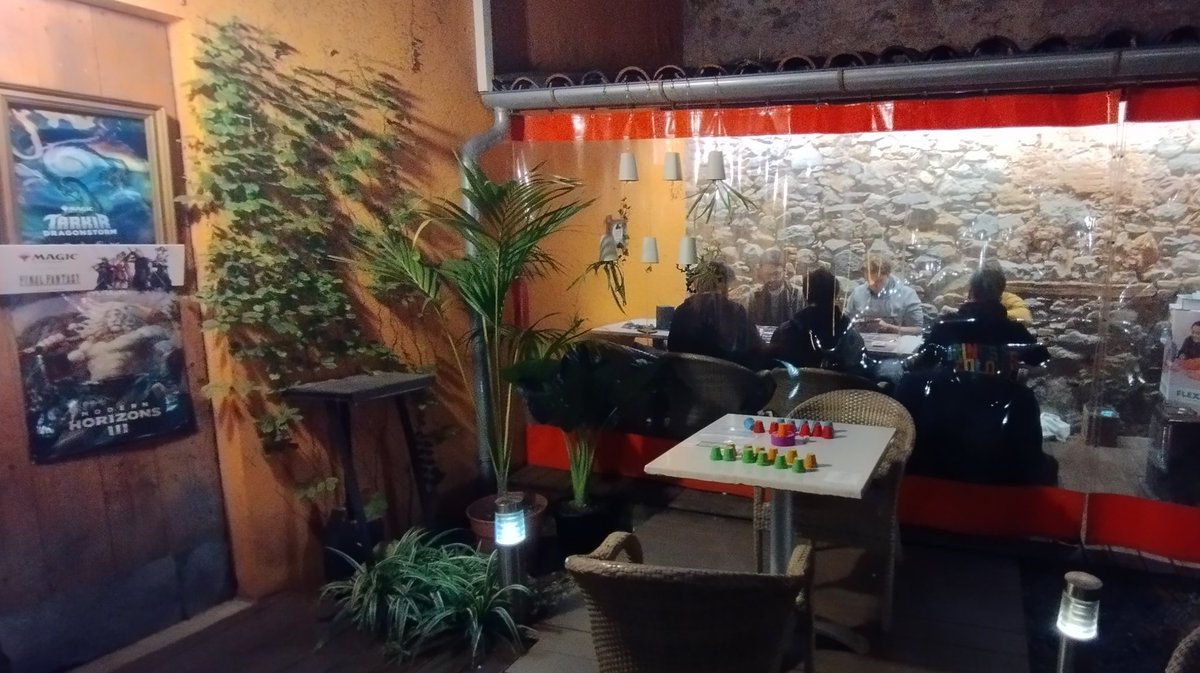 ZeppelinGirona's tweet photo. Estrenem espai al nostre Hivernacle de Jocs!
Avui inaugurem el nou racó de Magic: The Gathering 🌿✨

I atenció: Draft de MTG aquest vespre! 🔥📦
Vine a jugar, competir i gaudir en bona companyia.

👉 https://t.co/n6tYXsldjh
#MTG #DraftMTG #TGN #ZeppelinDreams https://t.co/VwTTJfFJ0z