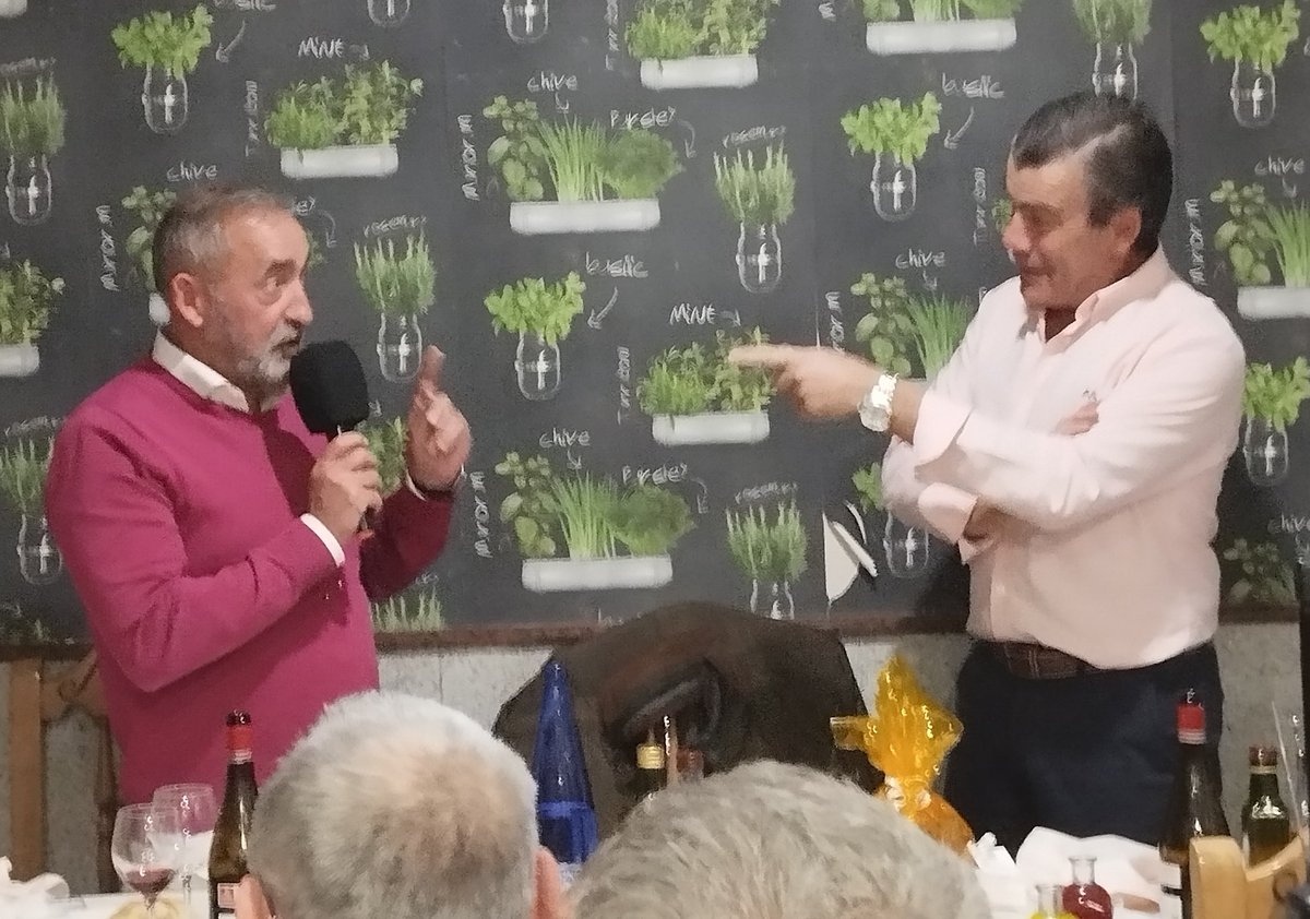 En Guadalajara, cocido y tertulia con José Antonio Carretero. Un grande.
También con <a href="/RamonGarciaAr/">Ramón García Aragón</a>,  otro grande