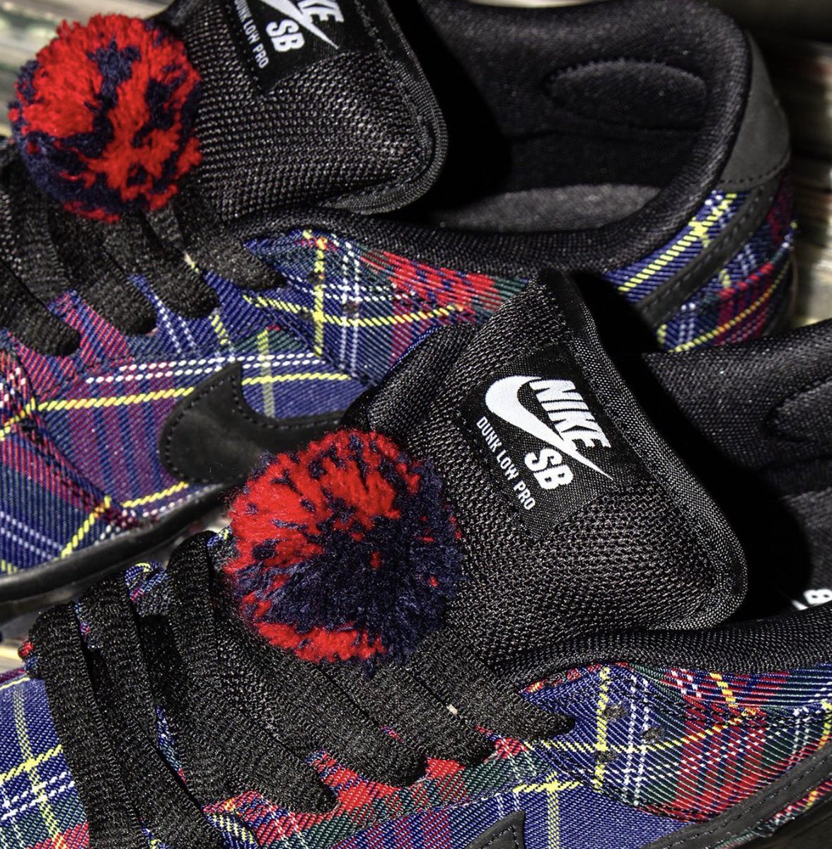 snkr_twitr's tweet photo. Raffle https://t.co/OE726TcDP7 https://t.co/LxIzd2FLOD