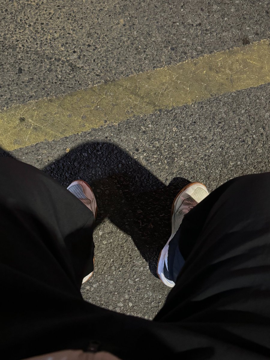 嗯.