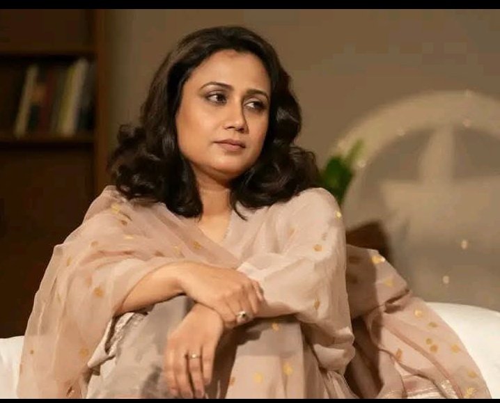 میرا ذکر پڑھنے والے میرا راستہ نہ چُن لیں
سرِ ورق یہ بھی لکھنا، مجھے مات ہو گئی تھی

پروین شاکر

#اردو_شاعری 
<a href="/Gentleman_003/">جـــــیـــــرا بلــــ™️۔۔ـــــڈ</a> 
<a href="/Profeesssor/">•» 𝙿𝚛𝚘𝚏𝚎𝚜𝚜𝚘𝚛 «•⚔️ 6-0 🇵🇰</a> 
<a href="/muhammadAsh3873/">ملک صاحبہ</a> 
<a href="/bashir_zafran/">THUNDER CAT</a>