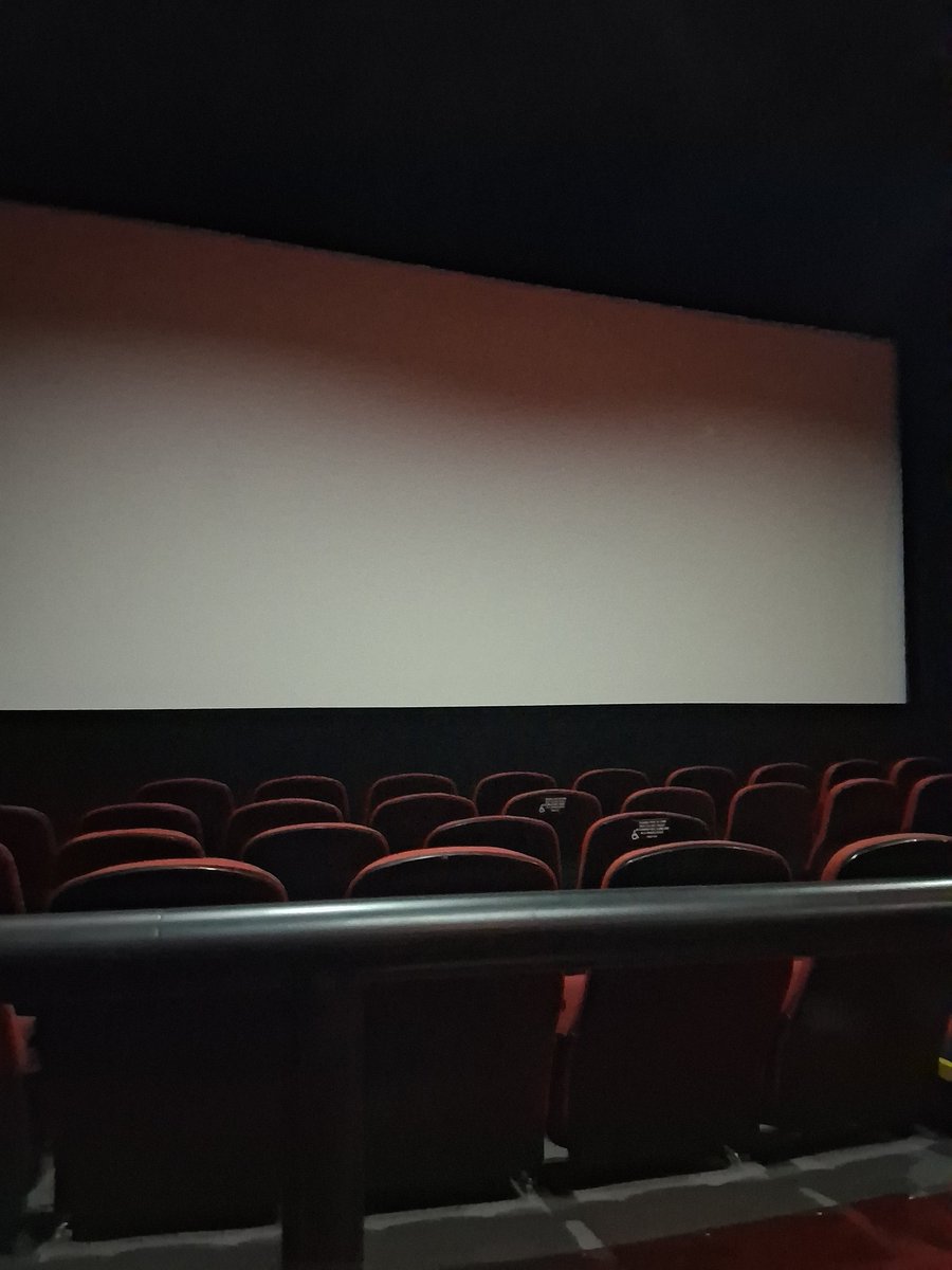 First one in for the first viewing of the day! #FNAF2