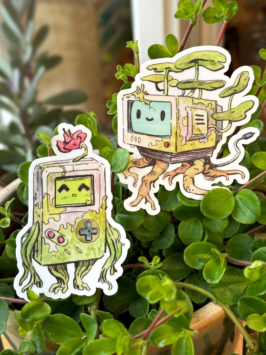 andthegrunlings's tweet image. Little overgrown friends 🌱 They are stickers in my advent calender, I hope you liked them ;) Might release a bigger stickersheet with them soon for everyone.
#sticker #stickerart #overgrown #robotart #cuteart
