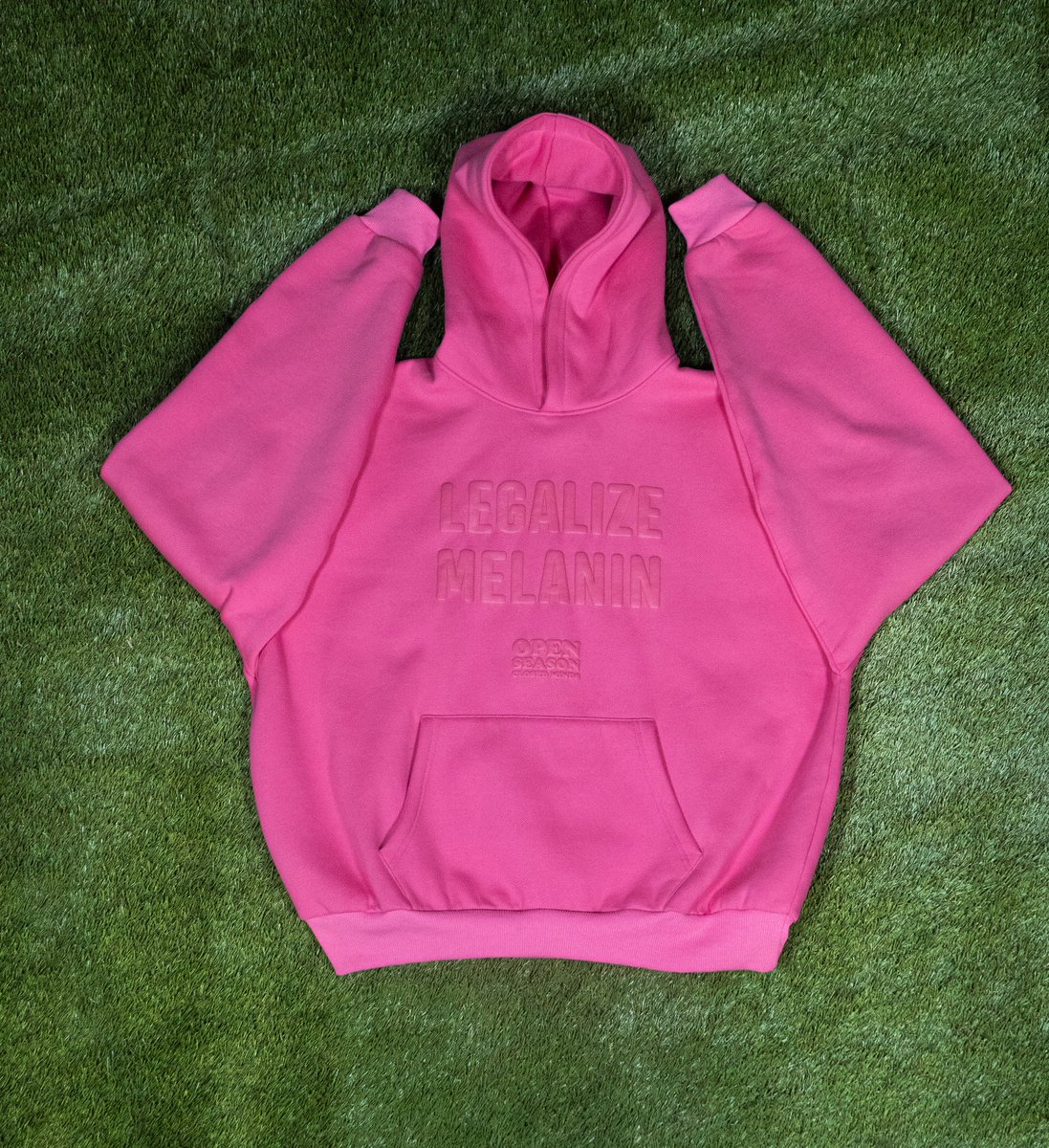 OpenSeasonCM's tweet image. 🚨NOW AVAILABLE🚨
New Legalize Melanin hoodies on website!🔥
openseasonclosedminds.com