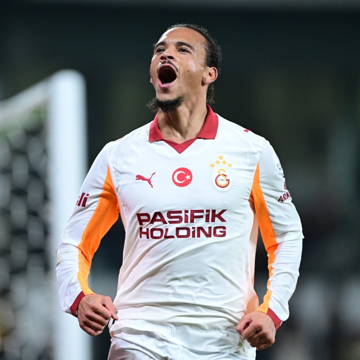 LEROY AZIZ SANE. 🤫