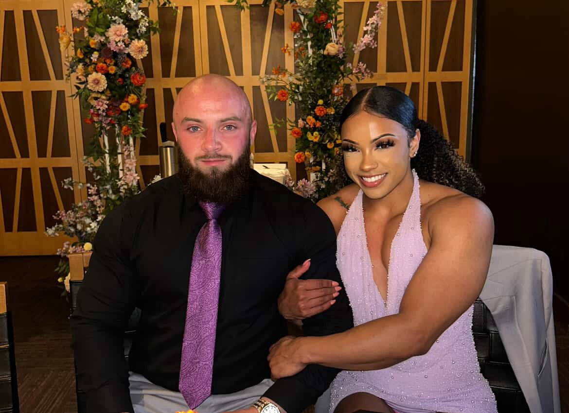 swirl_bwwm's tweet image. My name is Syd, and my fiancé is Joe👸🏾🤴🏼 Fast forward to September, he asked me to marry him and it was the easiest YES ever. 

Joe is truly handpicked for me — a blessing straight from God — and our story feels like it was written just for us. #interracialdating #proposal #love