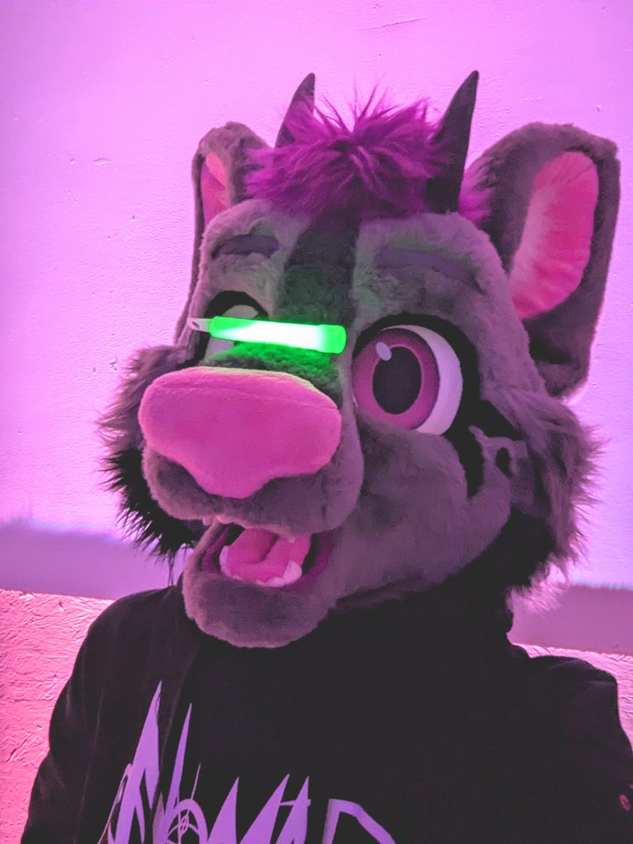 FolfStructure's tweet photo. Have a wonderful fursuit Friday 🥰 - #folf #furry #furries #fursuit #lemonbrat #lemonbratfursuit #FursuitFriday #folffriday https://t.co/RwG6zzuCti