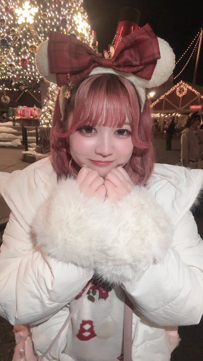 昨日バースデーディズニー行ってきた🫶

クリスマスの装飾可愛くて素敵でしたー💓

23歳もよろしくね☺️💕