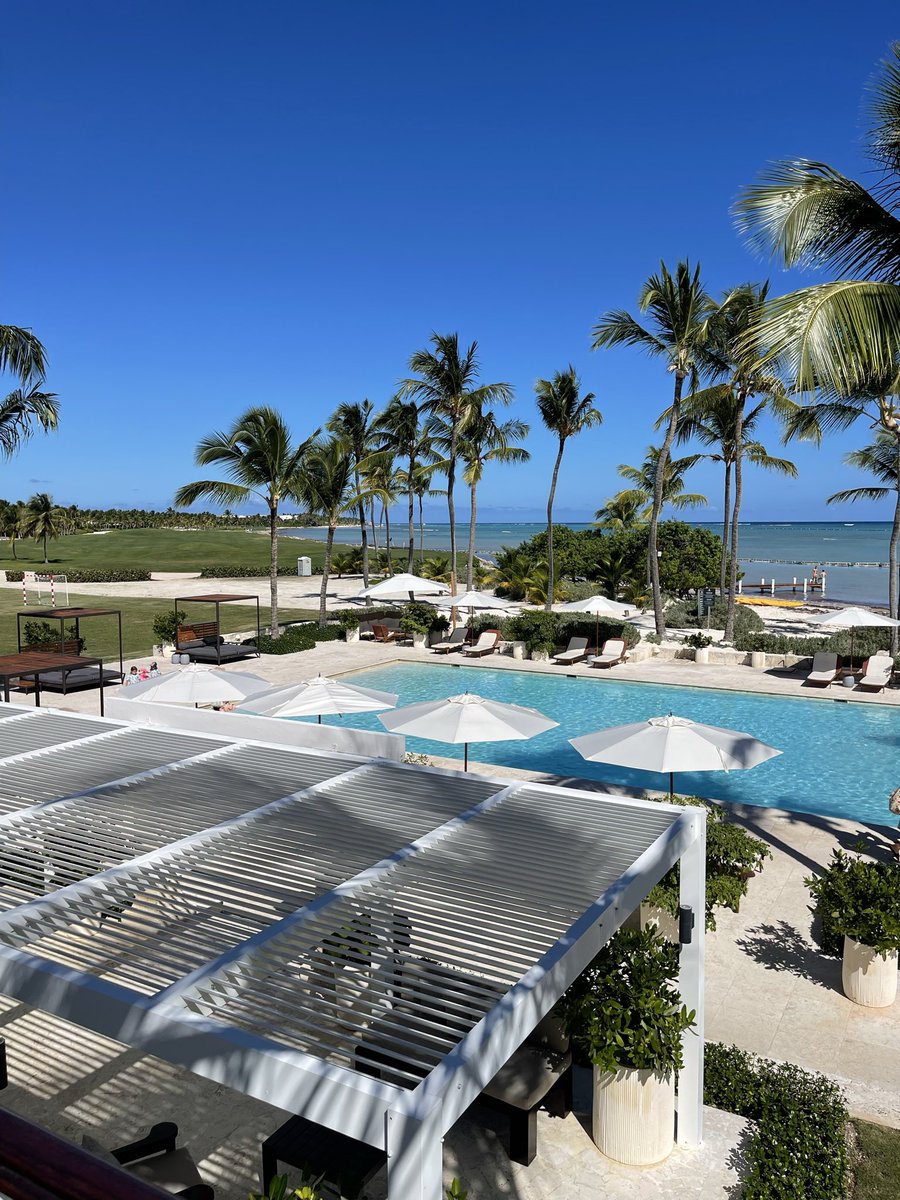 SetVacations's tweet image. Paradise in Punta Cana ! ☀️🏝️

#beach #resorts  #travel #hotels #PuntaCana #capcana #usa #airlines #applevacations #Caribbean #traveler
