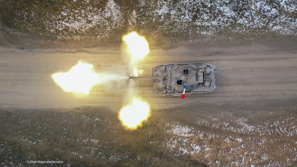 NATOMNBLatvia's tweet photo. #FirepowerFriday calls for some heavy hitters, 👀 these steel beasts in action during #IRONSPEAR, photos from our friends at @FrForcesEstonia
#DeterAndDefend #WeAreNATO #BalticDefence https://t.co/WkBeuSTciP
