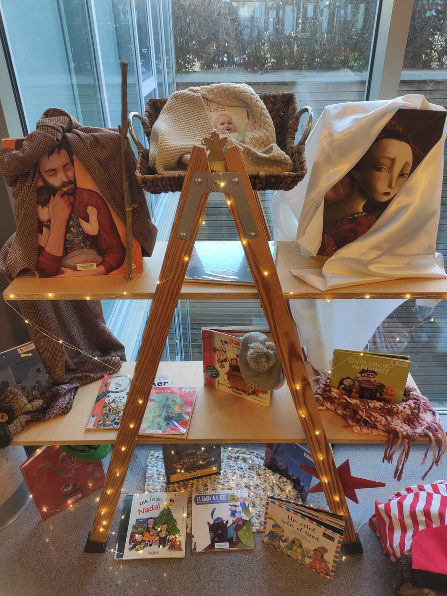 Heu vist el pessebre de llibres? 🌟 El Nadal arriba mica en mica a la Biblioteca! A la Sala infantil trobareu un pessebre amb tots els personatges ben caracteritzats. Podeu agafar els llibres en préstec, així que algunes cares aniran canviant.
#Esparreguera #bibliotequesxbm