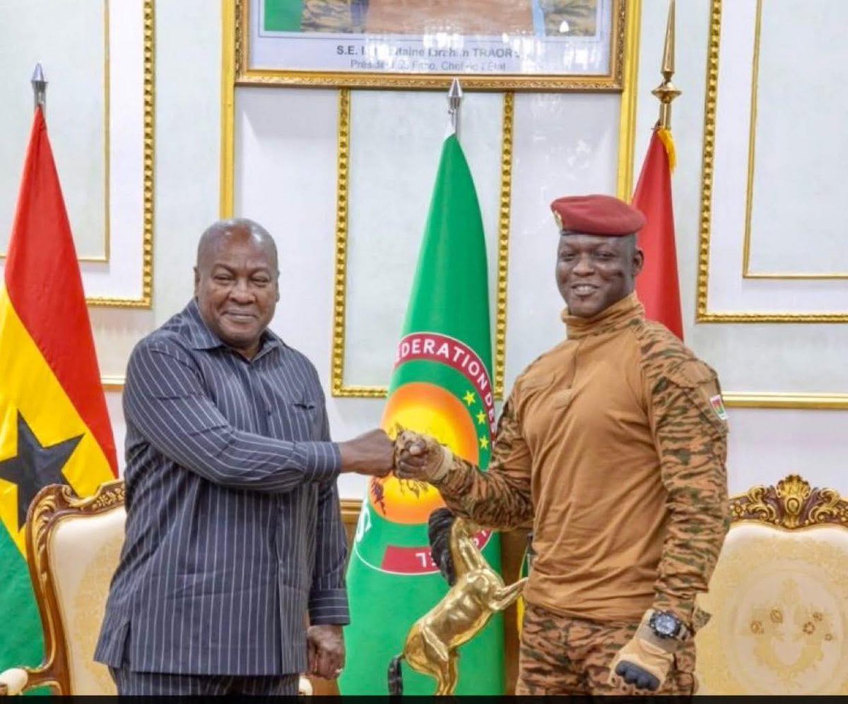 AfricanHub_'s tweet photo. Ghana 🇬🇭 and Burkina Faso 🇧🇫 have agreed to a free roaming deal, allowing mobile users to call, text, and use data across borders at local rates without extra charges. 

Signed on November 21, 2025, during Digital Week in Ouagadougou, the pact advances regional digital integration. With this, Ghana now offers free roaming with all its neighbors, reinforcing its leadership in West African connectivity.