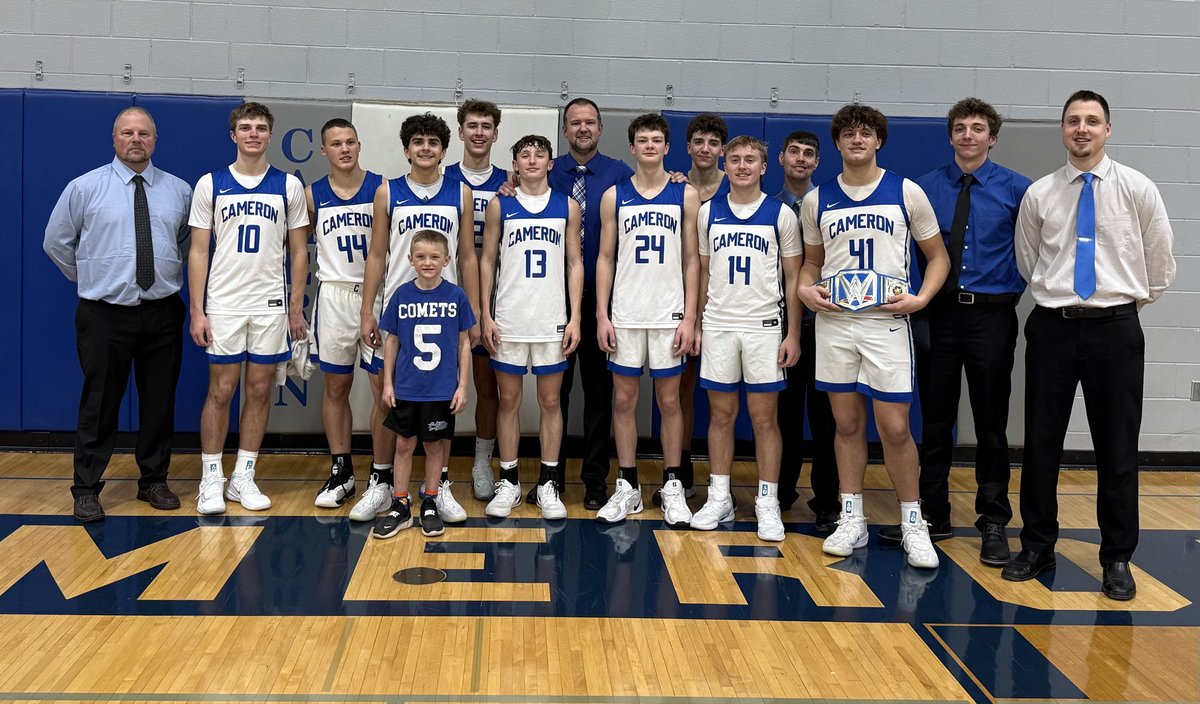 Comet_Hoops's tweet photo. Congratulations to @LaVallieTroy for varsity win #300 last night as the Comets move to 2-0! https://t.co/eboitZPNba
