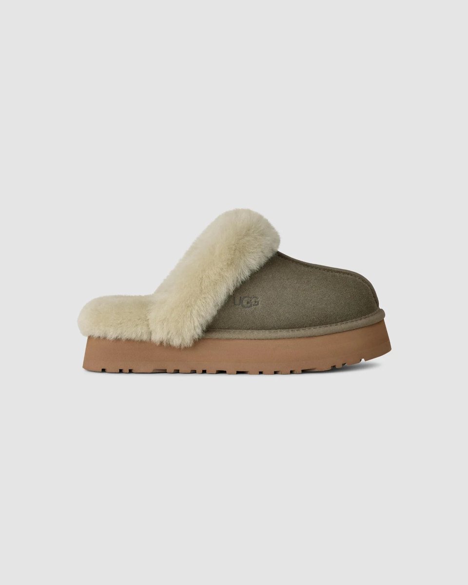 CandysWstore's tweet photo. Pre AUS 

UGG Disquette
🍭4,650 มัดจำ 1,500 บาท
🍭รอสินค้า 2-3 วีค
 
💖 สอบถาม/สั่งสินค้า DM/Line https://t.co/s6XfwEnLcf

#รองเท้า #ugg https://t.co/WFrxozsZFX
