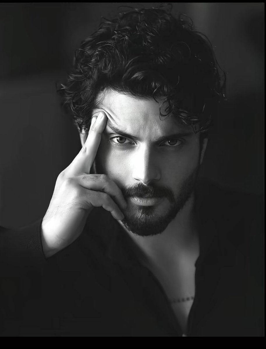 اصنع من نفسك شخصاَ يحبه الله ،،
                        وليس البشر !!