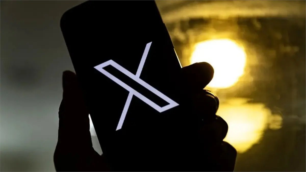 SIN24Horas's tweet photo. Bruselas multa a X con 120 millones de euros por falta de transparencia, según ley digital #NoticiasSIN #Brucelas #X #Multa

Detalles en: https://t.co/AT4chyirFs https://t.co/NIxbqD9MfU