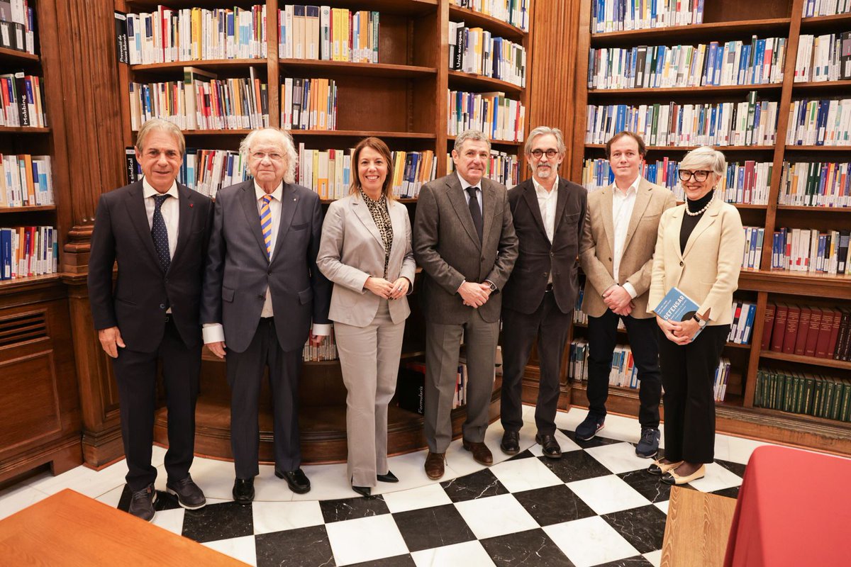 Atelier Editorial tweet media