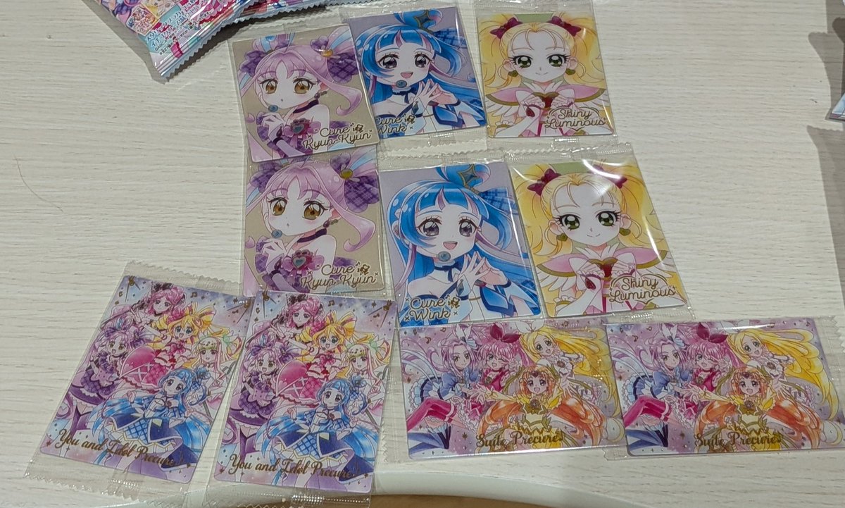 マジで横転 この前のプリキュアウエハース1箱開けたのとHRとSSR全部