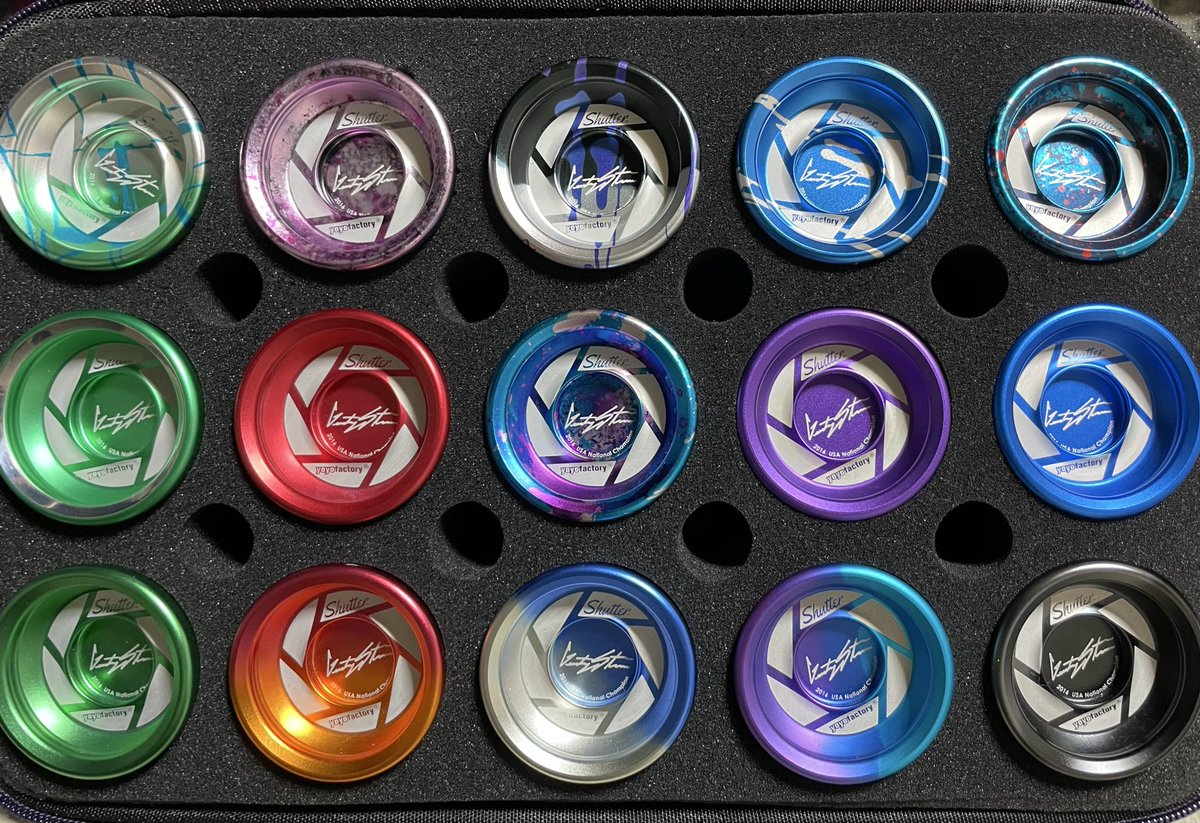 shutter_krownst's tweet image. #シャッター系
#gentrystein
#yoyofactory
#ヨーヨーバッグ

最近、推し活やらカメラ関係やらばかりで、肝心のシャッター系を伝えていなかったので…久々にちゃんとシャッターマンとしての活動をしますね。

とりま最初は軽めに、シャッター系15個バッグを4ケースです( ´-ω-)