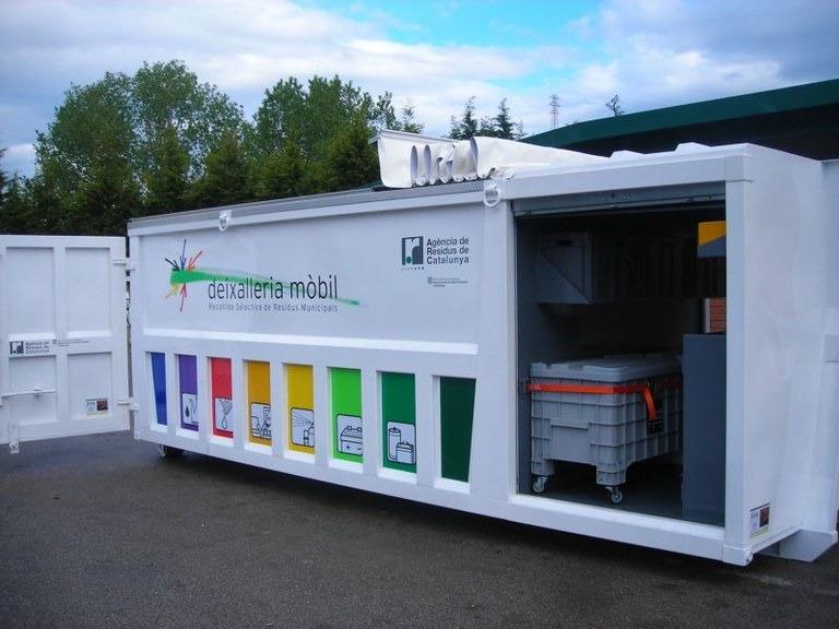 El Consorci de Residus i Energia de Menorca adquireix quatre deixalleries mòbils per apropar la separació de residus a la ciutadania ♻️

Les deixalleries mòbils es distribuiran a zones de fàcil accés de pobles i urbanitzacions.

Segueix llegint: cime.es/Contingut.aspx…*