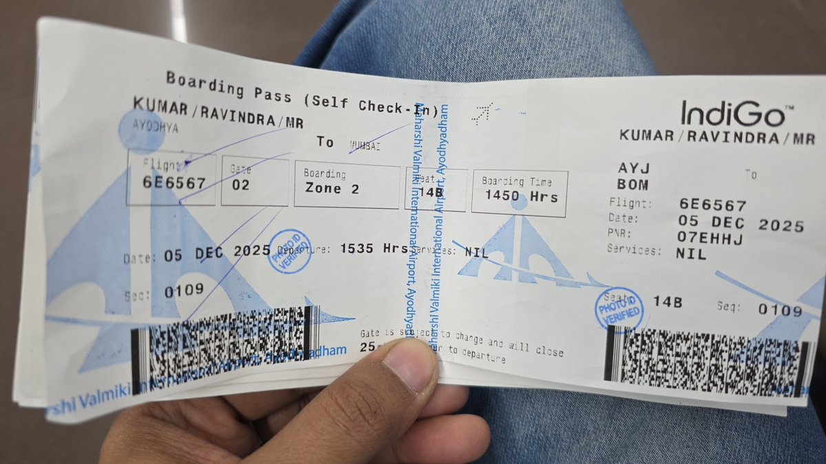 ag315a's tweet photo. @myogiadityanath @myogioffice @narendramodi @indSupremeCourt
Pnr-O7EHHJ, V134NB

Flight cancelled but still at led and net its still showing delay https://t.co/dPPRdOkbsU