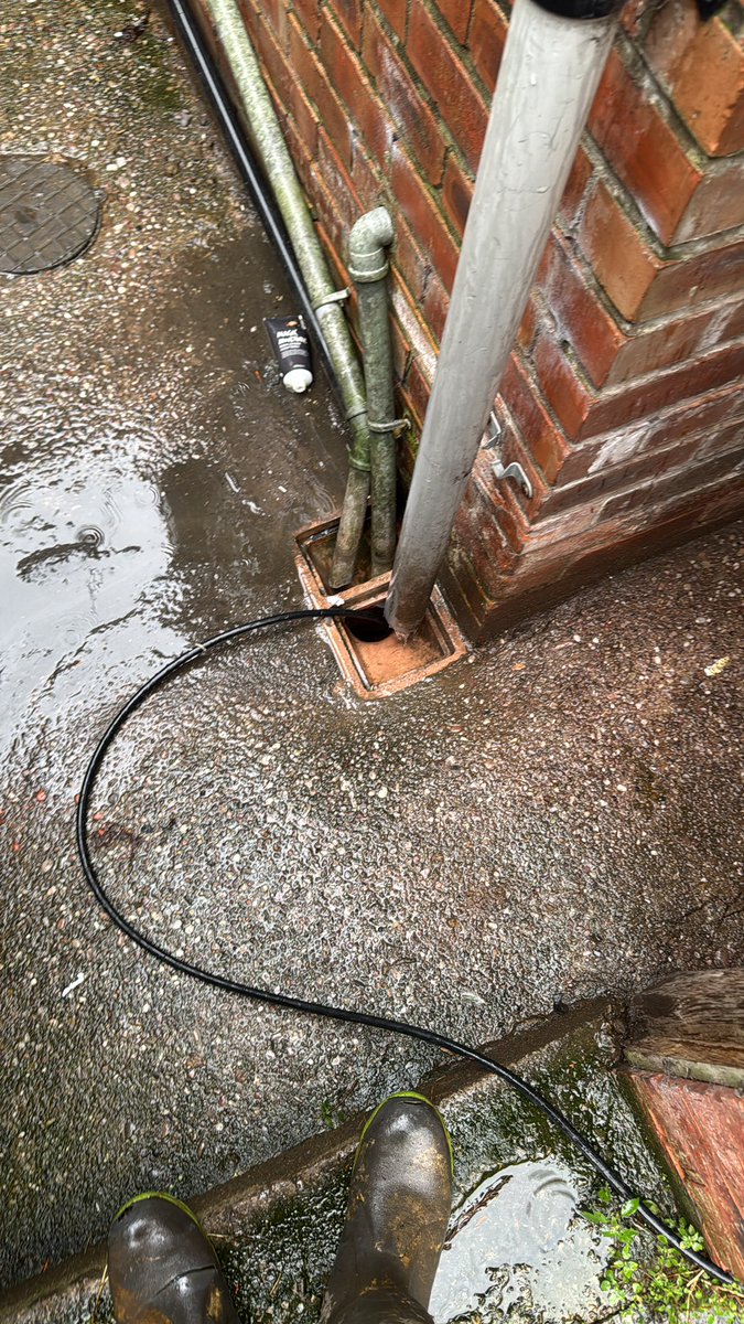 ManchesterDrain's tweet photo. Drain Jetting | Unblocking | CCTV Drain Survey's | 24/7 Call Out | Fixed Fee Service

Tel: 0161 670 6119 or visit https://t.co/7fk38Qmnw8 https://t.co/7ECb5mYOvO