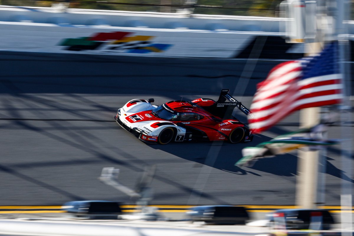 PorscheRaces's tweet photo. #IMSA - It’s only 50 days to go until we will be back on track for the 24 Hours of @DAYTONA. Our factory team #PorschePenskeMotorsport heads to the 2026 @IMSA season opener with the very best memories from 2024 🥇 and 2025 🥇

#Raceborn #Porsche963 @Team_Penske @MichelinRaceUSA https://t.co/237u8HvUxi