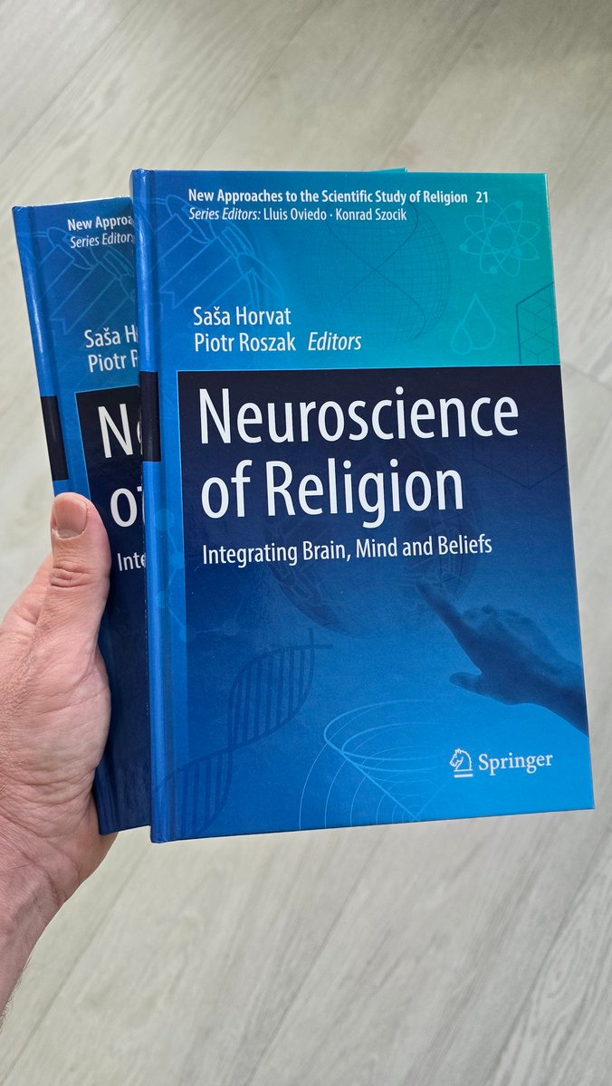 HorvatSasa's tweet photo. Thank you, dear Saint Nicholas, for coming even on a workday and bringing me these wonderful books! 📚✨ https://t.co/juLtuv4Yy6