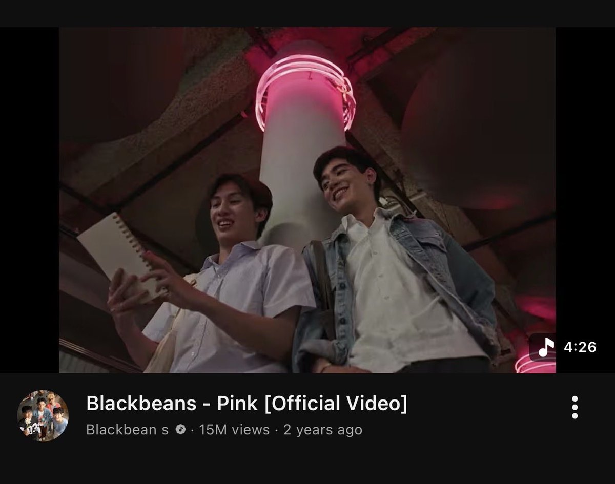 เขาเคยออกมาเทคแอคชั่นเรื่องชื่อแล้วตั้งแต่ปีมะโว้
แถมเรื่องชื่อวงก็ตั้งกันตั้งแต่พวกเขา ม.ต้น   

ถ้าวงนี้ยังเหยียดเกย์อยู่จริง MV เพลง Pink คงไม่ออกมาแบบนี้หรอกจ้า  วงนี้ไม่เคยมีเรื่องเสียๆหายๆ ตัวศิลปินก็ไนซ์และสุภาพมากๆ เทียบกับอีธีร์ #OnlyMonday ยังไงก่อน