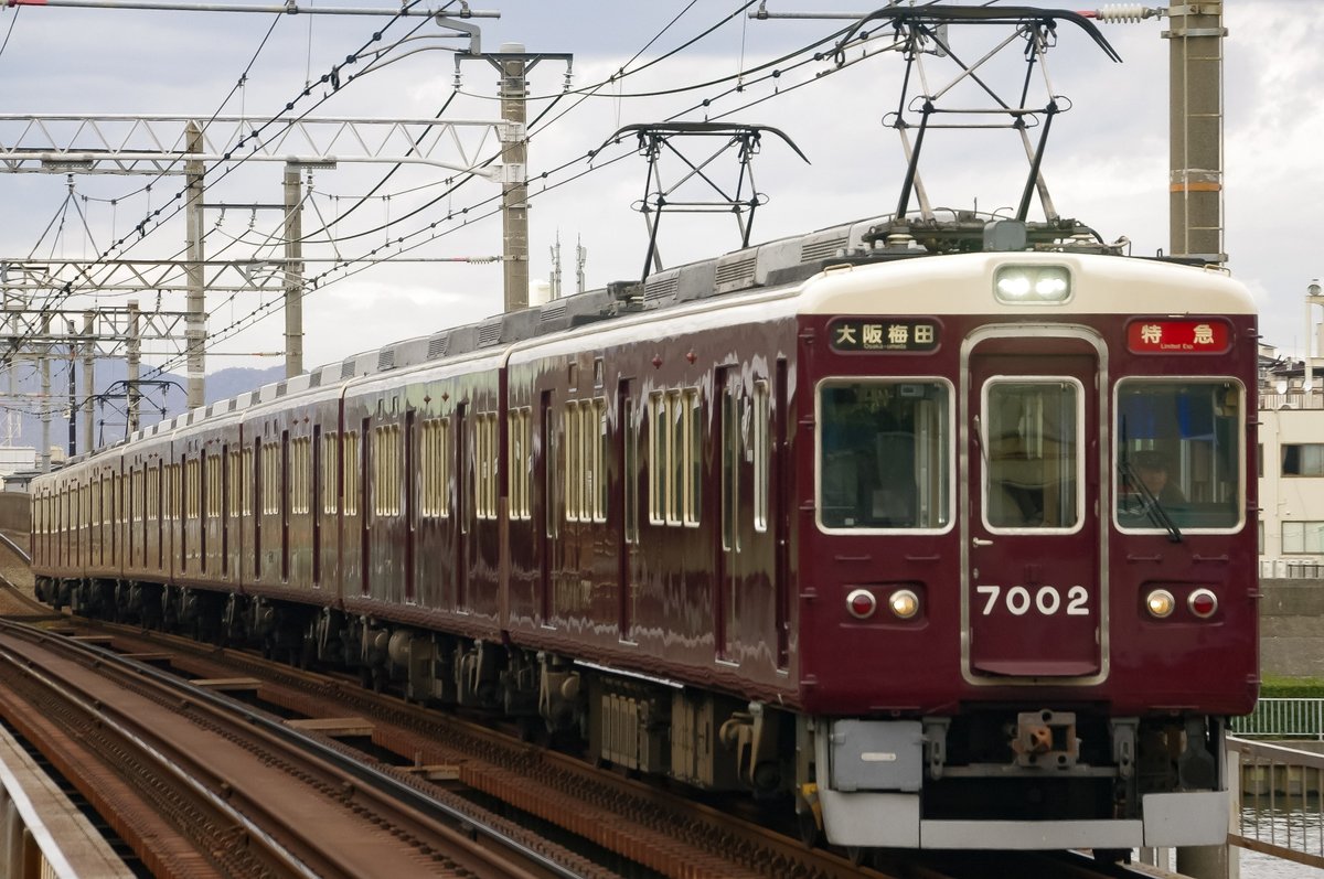 ef64_mudo's tweet photo. 12/3 7002f 特急運用 https://t.co/3S6k4Xd94p