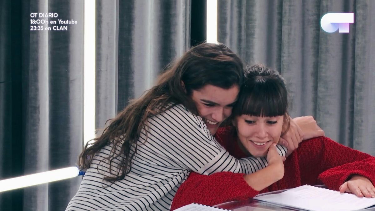 sapphicalphax's tweet image. volviendo a casa por navidad