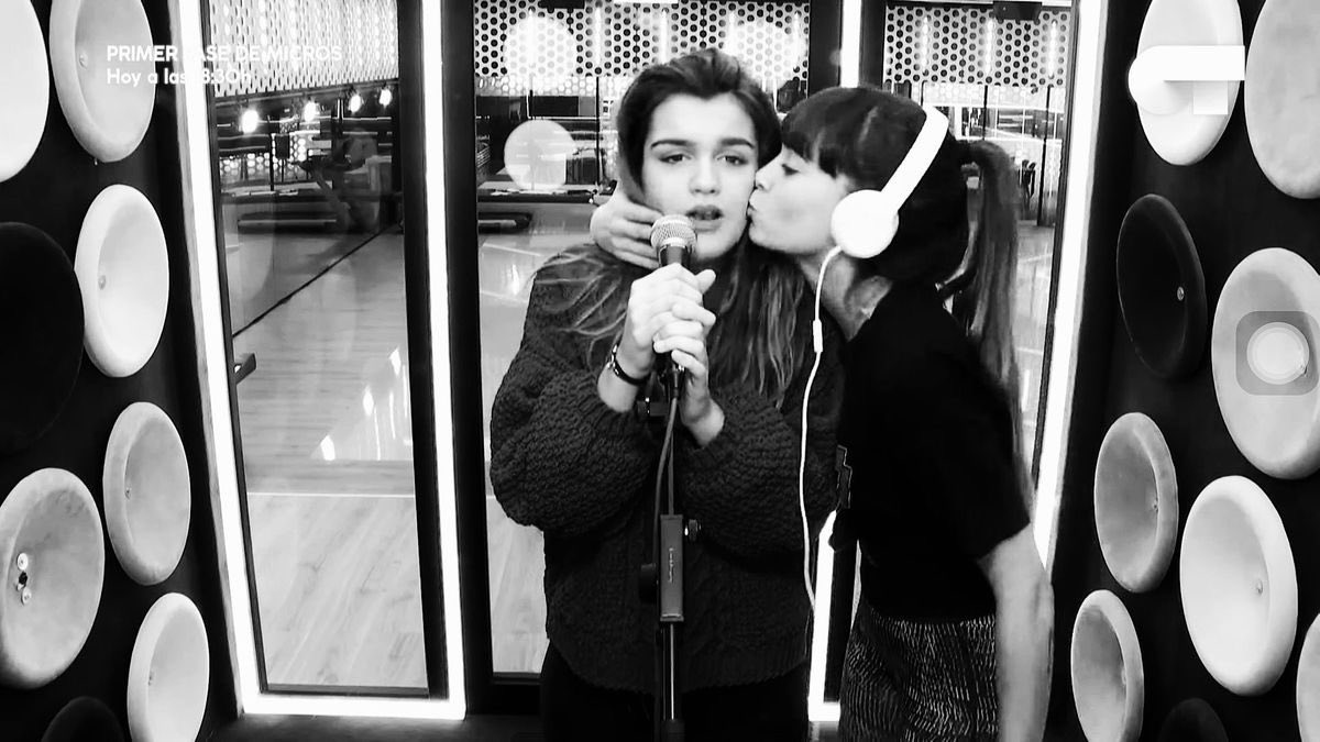 sapphicalphax's tweet image. volviendo a casa por navidad