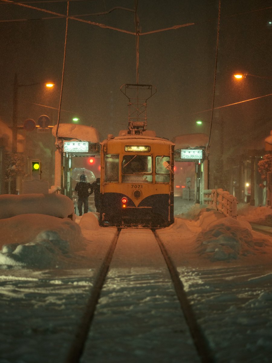 cram_box's tweet image. The reason I love cities where it snows in Japan.