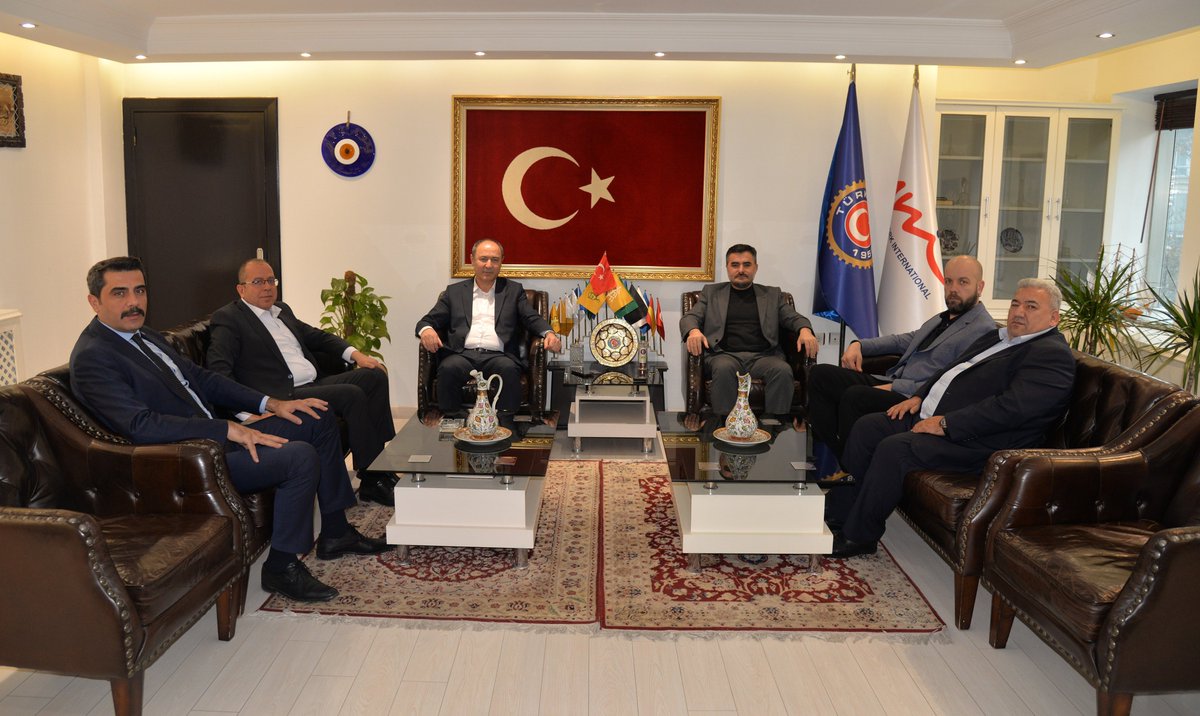 TurkiyeHaberis's tweet photo. Basın-İş Sendikası Genel Başkanı Savaş Nigar, Yönetim Kurulu Üyeleriyle birlikte Türkiye Haber-İş Sendikamızın Genel Başkanı Nuh Galip Topak ve sendikamız yöneticilerini ziyaret etti.
@basiniscileri 

📰Detaylar için: https://t.co/zBEUv1HBvp