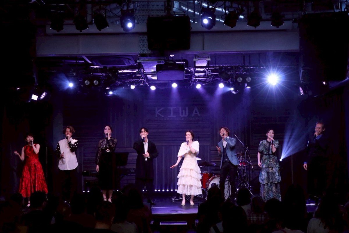 miyu_a1229's tweet photo. 【Concerto Musical Live】
ステージ写真📷✨Photo by Shiho
@SHIHO_1119
素敵なお写真をありがとうございます✨

私は、開演前緊張してハクハクお腹キリキリ😩、開演すると楽しくてあっという間だった‼︎✨っていういつもの一連の流れをちゃんと2回公演やりました笑

#ConcertoMusicalLive #彩橋みゆ https://t.co/HoPVSZSrA3