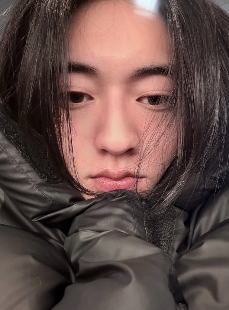 埋もれるぅ😭😭😭😭はぁ😭😭😭😭