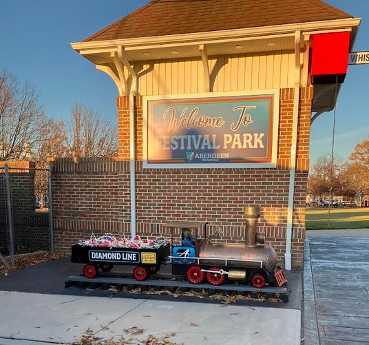 Garland Thomas, an assistant director in DHCD’s Division of Neighborhood Revitalization, spoke at the grand opening of Watchtower Brewing and the celebration of recent improvements at Festival Park in Aberdeen on Wednesday. Both projects received DHCD funding. #GreatPlacesWin