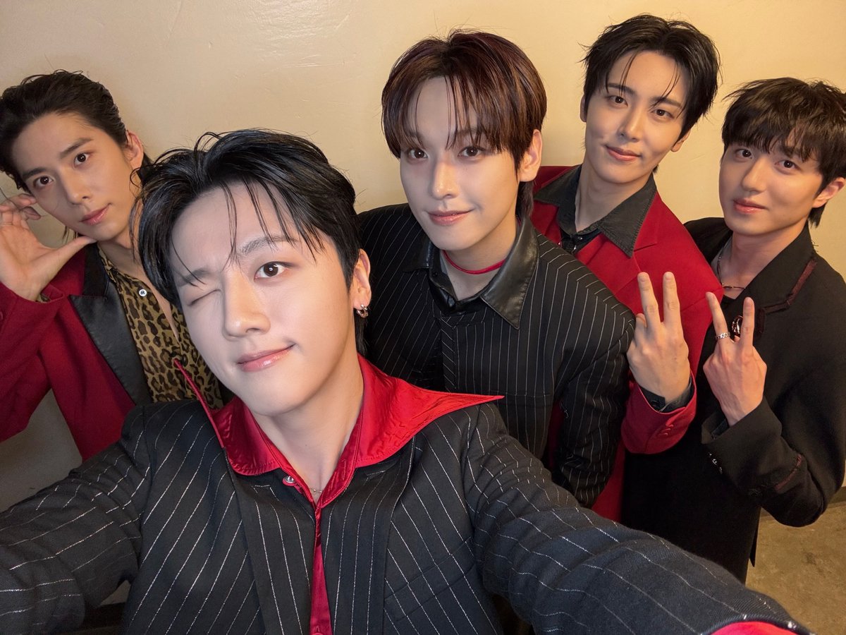 SF9 FANCLUB with Jaeyoon [📸] 2025 SF9 LIVE FANTASY #5 LOVE DAWN