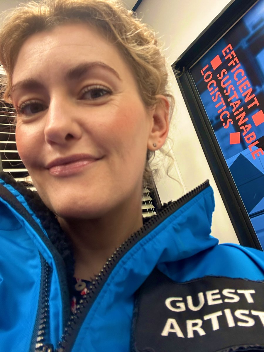 Emily Hunter tweet media